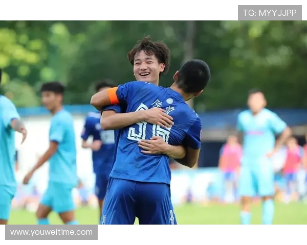 重庆篮球队以51分领跑挑战赛积分榜展现强劲实力与团队合作精神 重庆篮球队以51分领跑挑战赛积分榜展现强劲实力与团队合作精神