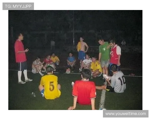 刘强独家揭秘：深入解析足球技巧与战术心得分享